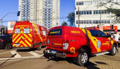 Imagem referente a Estado grave de paciente faz médico dos Bombeiros encontrar ambulância no meio do trajeto
