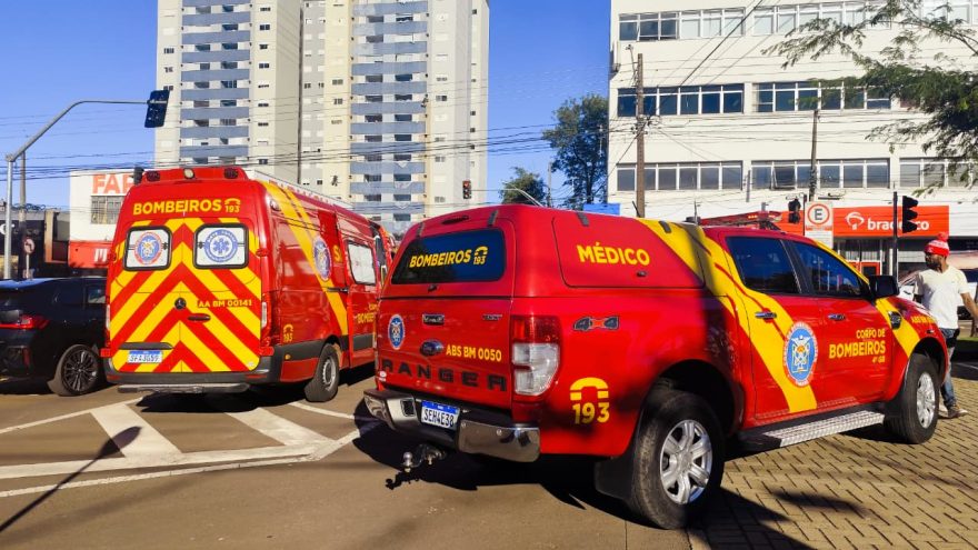 Estado grave de paciente faz médico dos Bombeiros encontrar ambulância no meio do trajeto