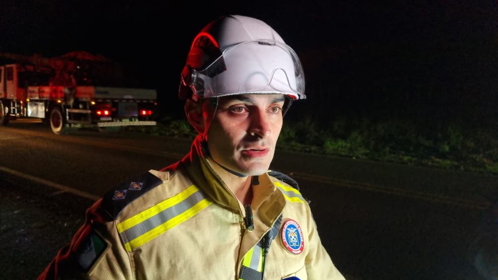 Colisão frontal: Tenente dos Bombeiros detalha grave acidente com gestante na PR-180