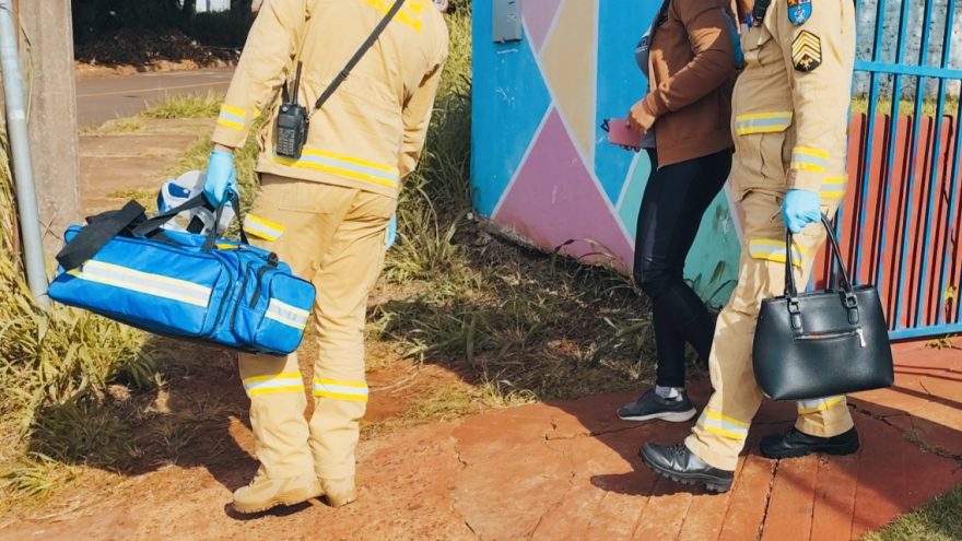 Mulher de 51 anos é socorrida pelo Siate no Cmei Reino Encantado