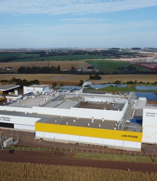 Imagem referente a Cooperativa Lar abre vagas de emprego em Cascavel com salários que podem passar de R$ 3,3 mil