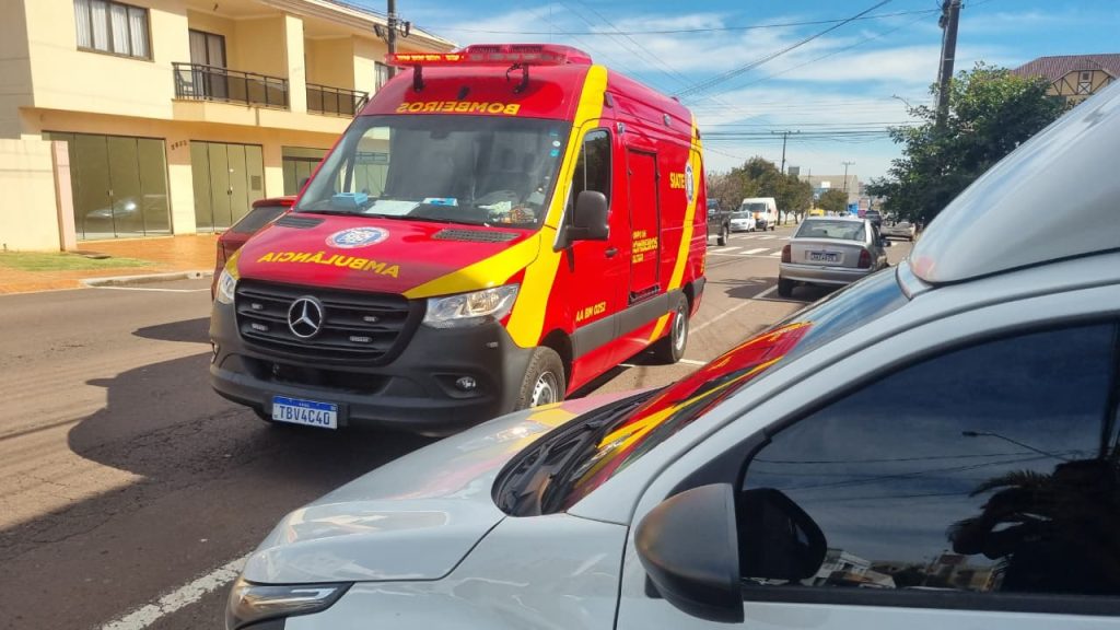 Acidente de trânsito no Coqueiral deixa motociclista ferido