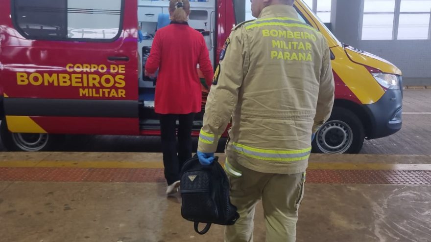 Idosa é socorrida pelo Siate no Terminal Oeste