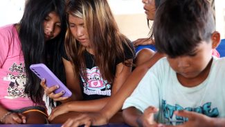 Internet precária e falta de identificação são causas de desinformação