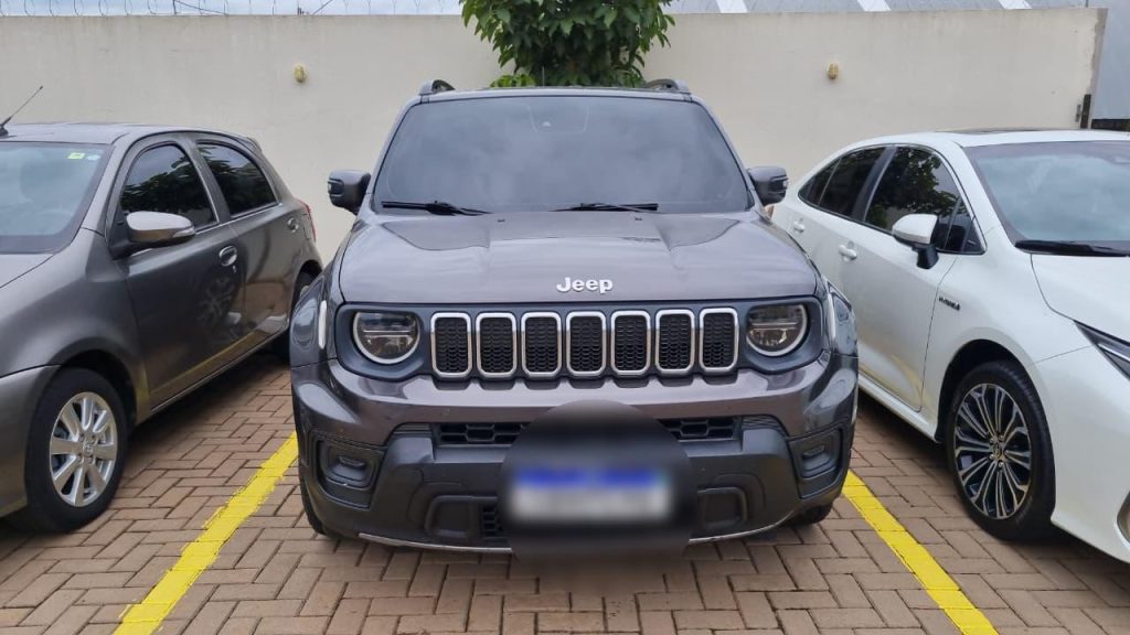 Renegade com alerta de roubo em Minais Gerais é apreendido na PR-180, em Cascavel