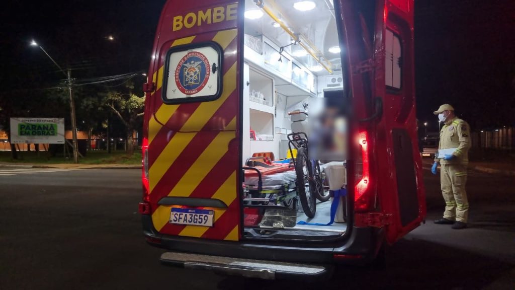 Menino de 12 anos de bicicleta fica ferido em acidente na Avenida Assunção