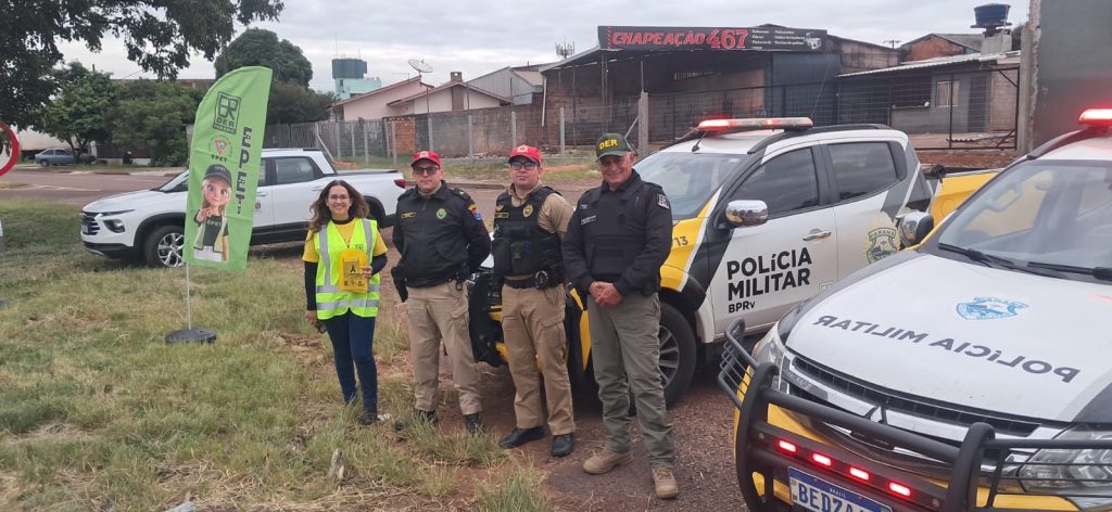 Blitz educativa do Maio Amarelo mobiliza Polícia e DER na PRC-467, em Cascavel