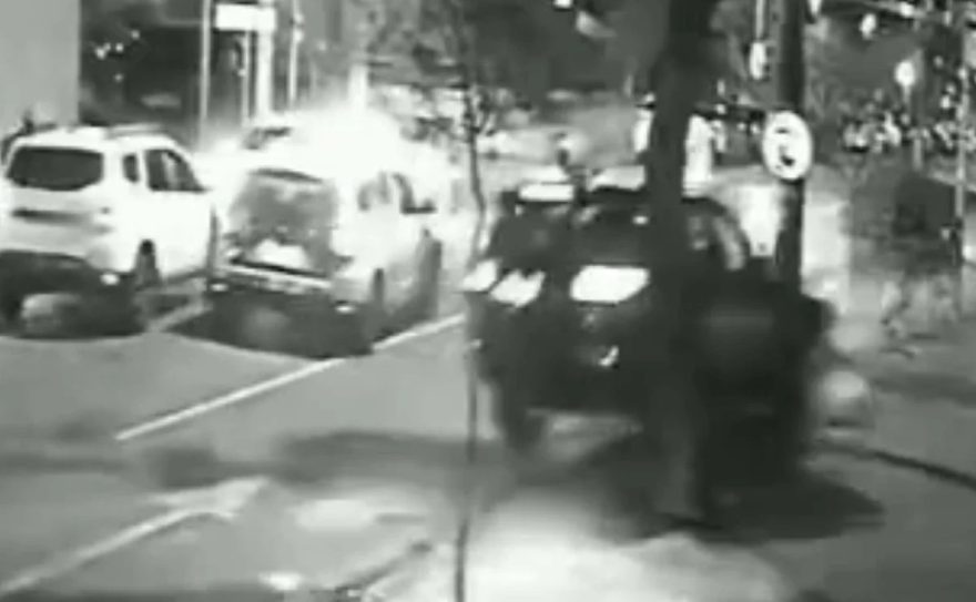 Segurança de família tradicional de Curitiba morre ao volante após SUV destruir poste e atingir três carros