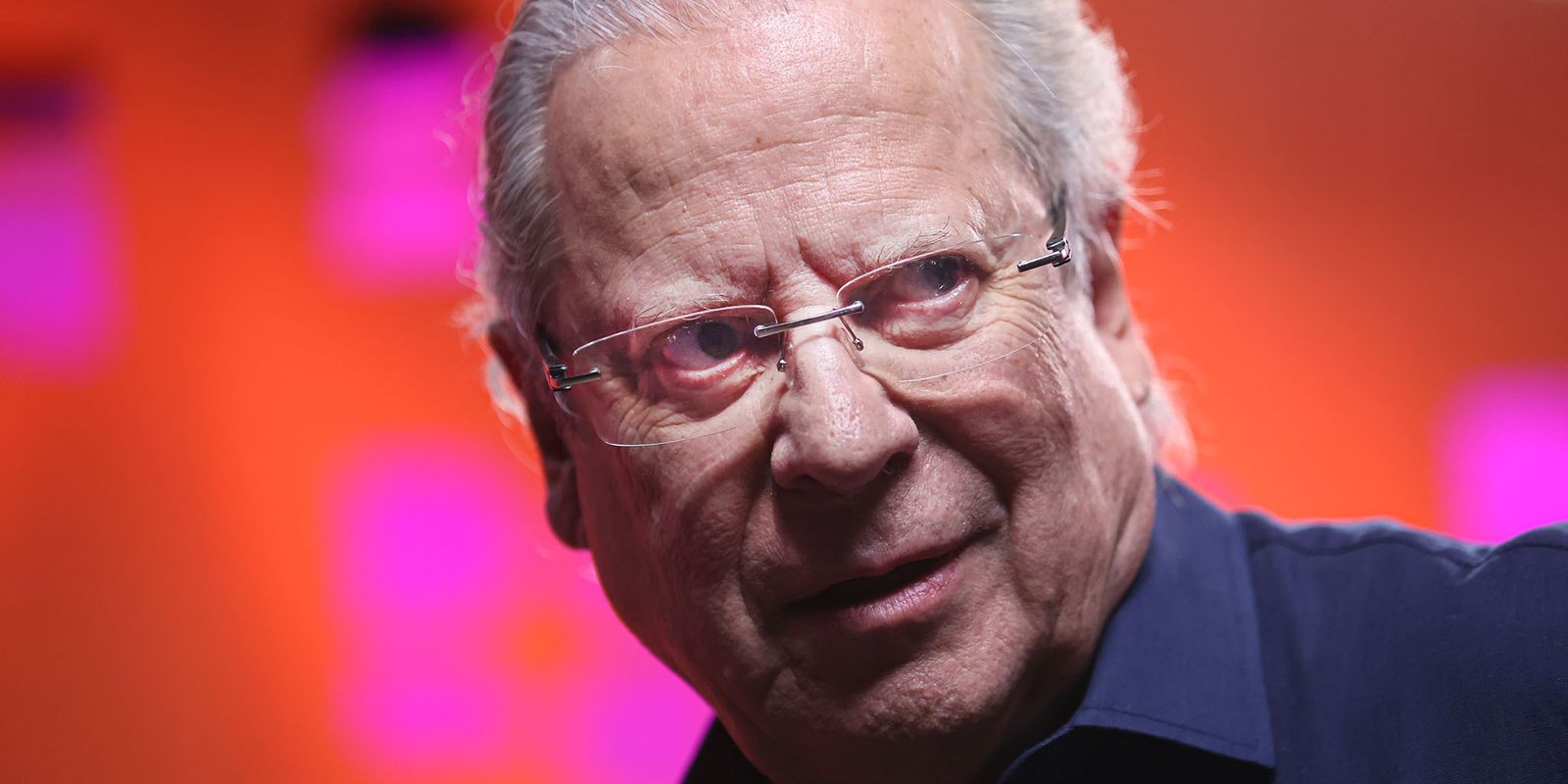 José Dirceu é diagnosticado com linfoma e inicia tratamento em SP José Dirceu é diagnosticado com linfoma e inicia tratamento em SP