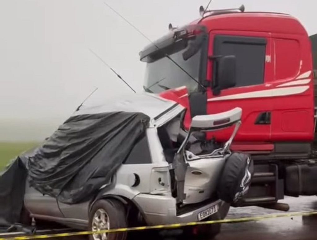 Grave acidente na BR-369 entre Mamborê e Juranda deixa mulher morta e mobiliza equipes de resgate