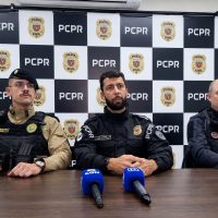 Imagem referente a Submetralhadora, drogas e arsenal de guerra: coletiva revela detalhes da megaoperação que abalou Cascavel
