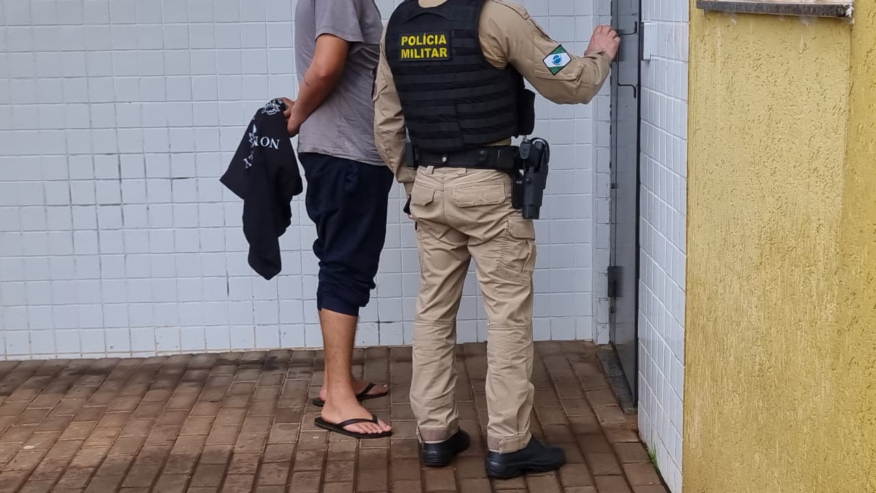 Jovem de 18 anos que teria batido na namorada é levado à 10ª Regional de Flagrantes
