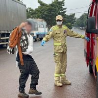 Imagem referente a Jovem briga com o pai, quebra a clavícula ao ser contido e é socorrido pelo Siate