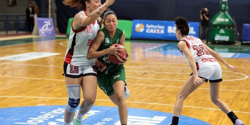 Sesi Araraquara vence o Cerrado e encosta na liderança da LBF Imagem referente a Sesi Araraquara vence o Cerrado e encosta na liderança da LBF