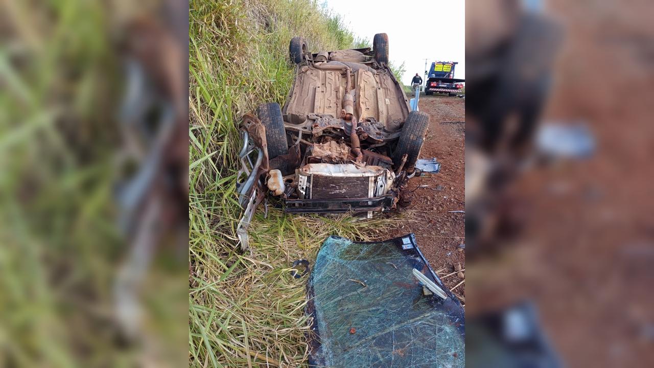 Motorista cai em ribanceira e fica preso no carro até o amanhecer na PRc-280 Motorista cai em ribanceira e fica preso no carro até o amanhecer na PRc-280