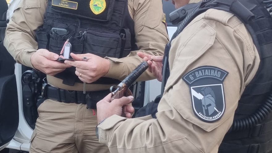Veja arma que menino de 14 anos foi baleado pelo irmão no Cascavel Velho