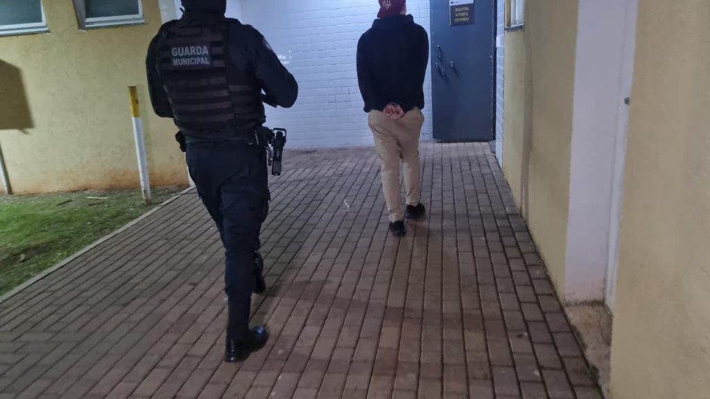 Homem é preso por descumprir medida protetiva no Bairro Brasília