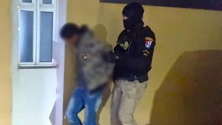 PM prende suspeito de arrombar estabelecimento comercial durante a madrugada em Cascavel