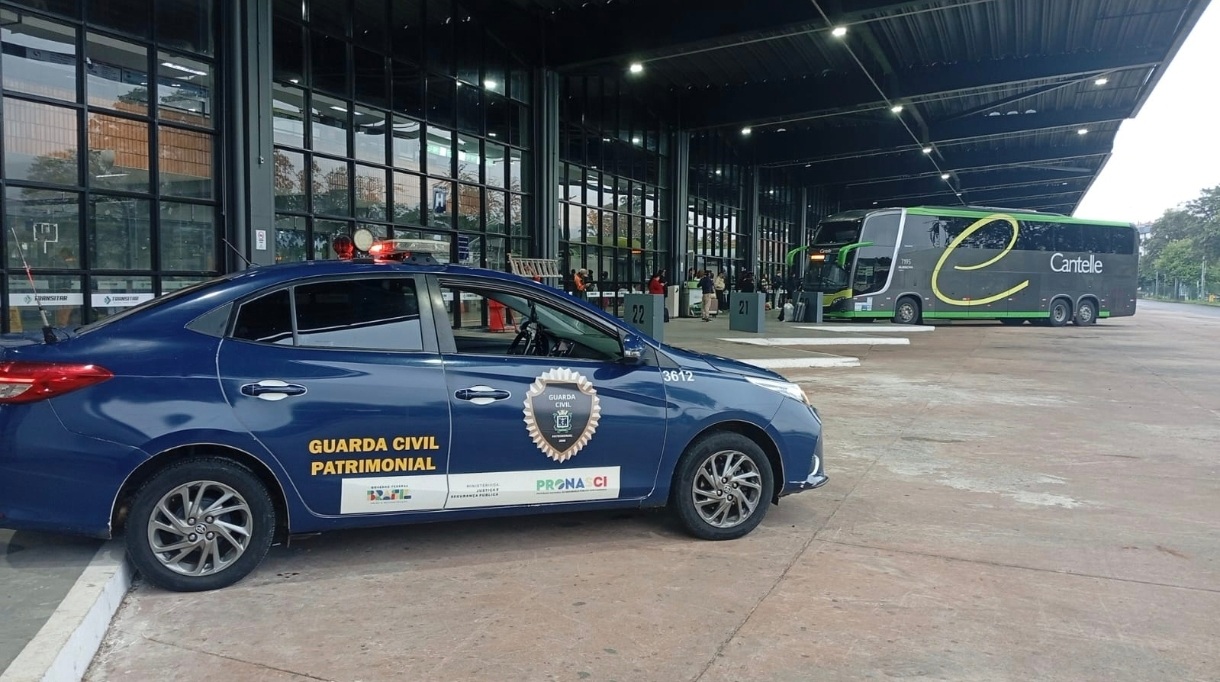Homem é detido após importunar mulher em banheiro da rodoviária de Cascavel