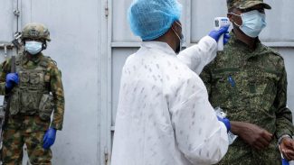 Ebola: veja cronologia da doença e entenda causa de surtos na África Ebola: veja cronologia da doença e entenda causa de surtos na África