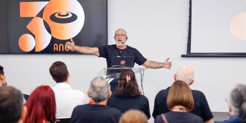 É preciso desaprender para conviver com a IA, explica Silvio Meira Imagem referente a É preciso desaprender para conviver com a IA, explica Silvio Meira