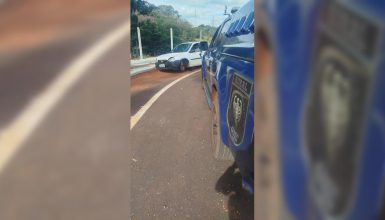Imagem referente a Carro furtado é encontrado depenado pela GM no bairro Melissa