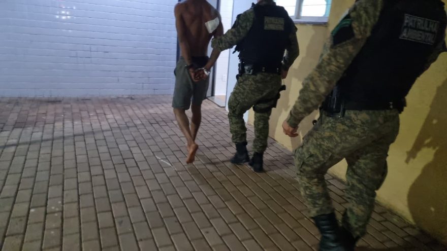 Suspeito de latrocínio de idoso em Chapecó é encaminhado para delegacia