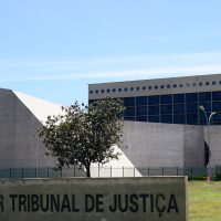 STJ abre investigação por uso de IA para fraudar processos Imagem referente a STJ abre investigação por uso de IA para fraudar processos