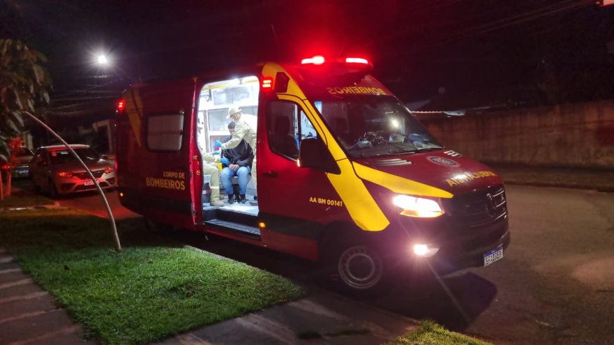 Homem sofre luxação no ombro após queda de patinete em Cascavel