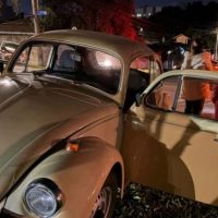 Imagem referente a Idoso fica ferido após acidente com fusca