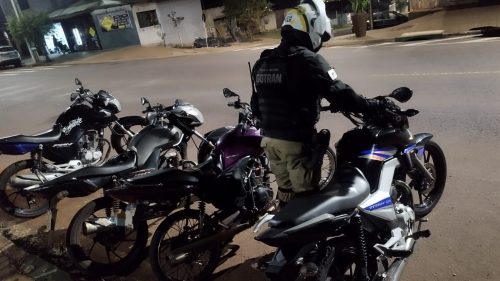 Fim do randandan? Operação da PM aplica mais de 200 multas e recolhe motocicletas Imagem referente a Fim do randandan? Operação da PM aplica mais de 200 multas e recolhe motocicletas