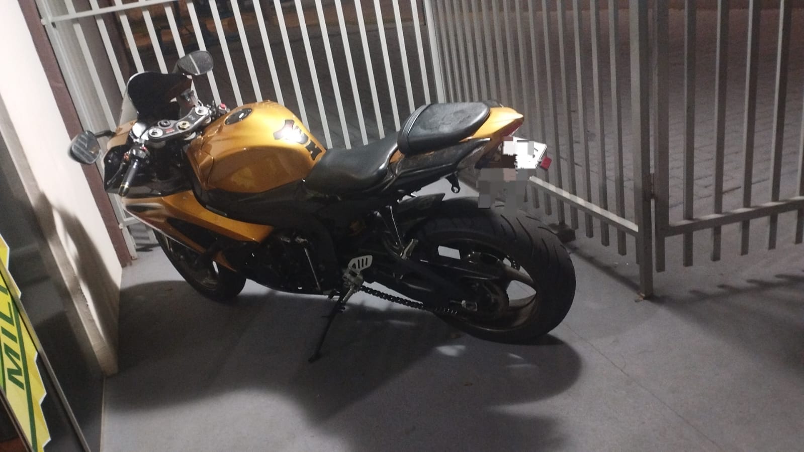 Antirradar, rabeta móvel e escapamento irregular: moto vai parar no pátio