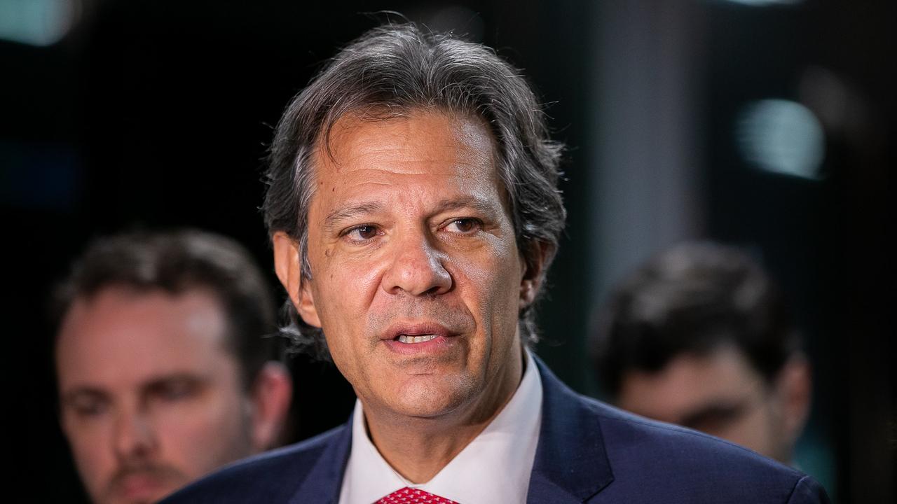 Pesquisa mostra Haddad atrás de Tarcísio em São Paulo e com maior rejeição entre candidatos
