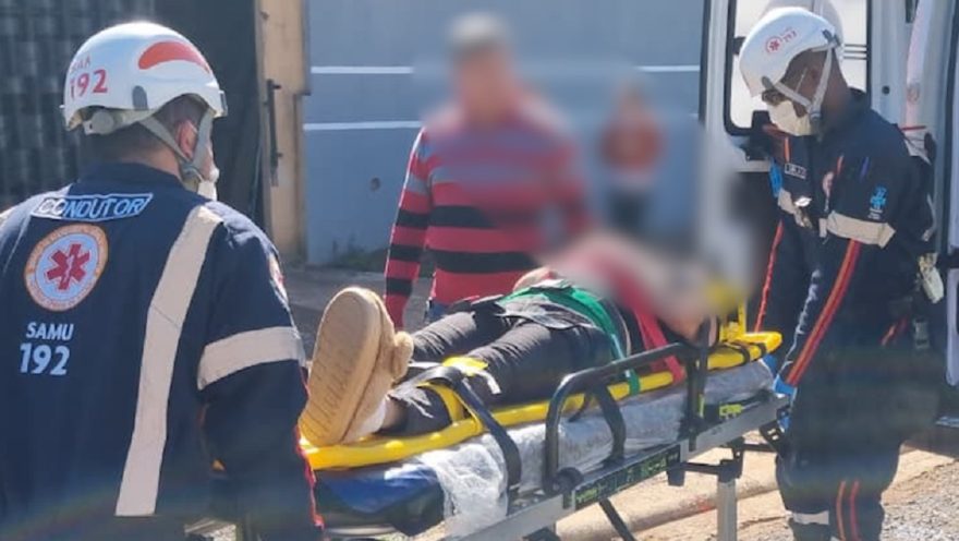 Mulher de 56 anos cai de scooter elétrica e encontra Samu por coincidência no Alto Alegre