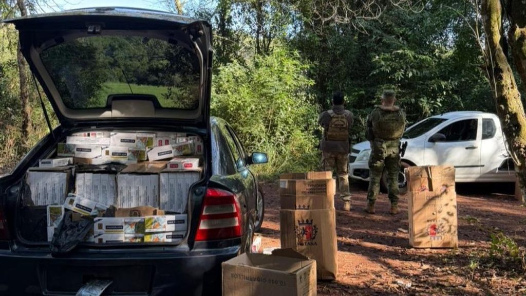 Polícia Federal e BPFRON apreendem carga de cigarros contrabandeados em porto clandestino