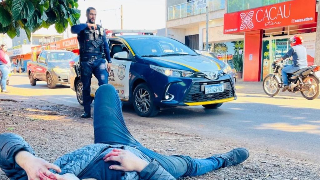Vítima de facada no peito é encaminhada em estado grave ao Hospital Municipal