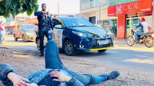 Vítima de facada no peito é encaminhada em estado grave ao Hospital Municipal Imagem referente a Vítima de facada no peito é encaminhada em estado grave ao Hospital Municipal