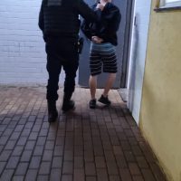 Imagem referente a Jovem de 18 anos é preso pela Guarda Municipal suspeito de roubo em loja de celulares
