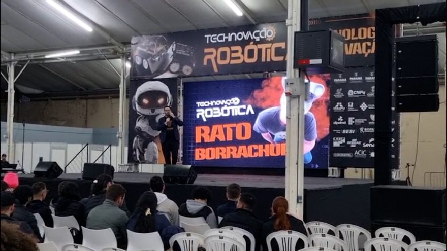 Feira Technovação Robótica 2026 reúne estudantes e atrações tecnológicas em Cascavel