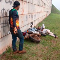 Imagem referente a Acidente com motocicleta deixa feridos na BR-163
