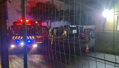 Imagem referente a Bombeiros são acionados para realizar abertura de van com fundo falso durante abordagem do BPFRON