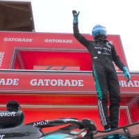 Imagem referente a Russell vence corrida sprint do GP do Canadá em dia de briga acalorada com Antonelli