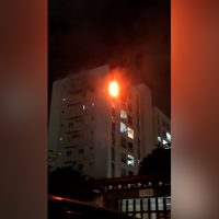 Imagem referente a Impressionante: Imagens mostram incêndio em apartamento no Bairro Santa Cruz