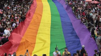 Parada LGBT+ de São Paulo enfrenta desafios e ameaça deixar as ruas