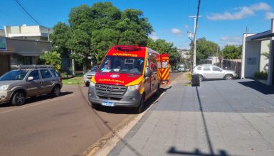 Imagem referente a Homem cai de andaime com quatro metros e é socorrido pelo Siate