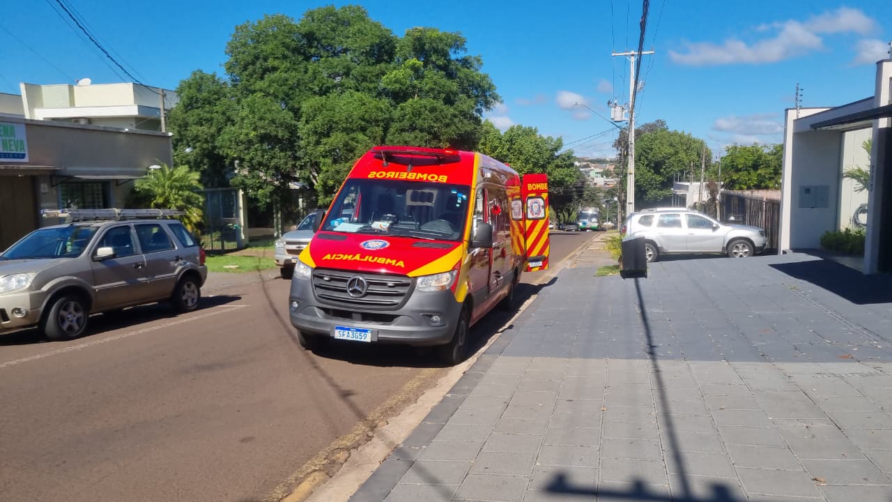 Imagem referente a Homem cai de andaime com quatro metros e é socorrido pelo Siate