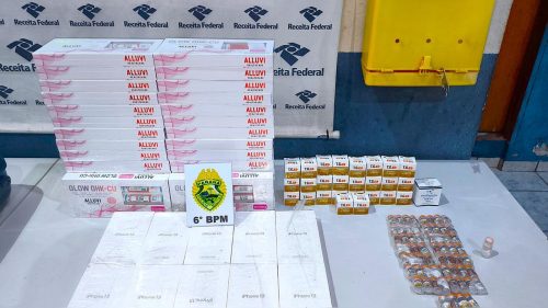 Mais de 100 itens ligados ao contrabando são apreendidos pela PM no Bairro Guarujá Imagem referente a Mais de 100 itens ligados ao contrabando são apreendidos pela PM no Bairro Guarujá