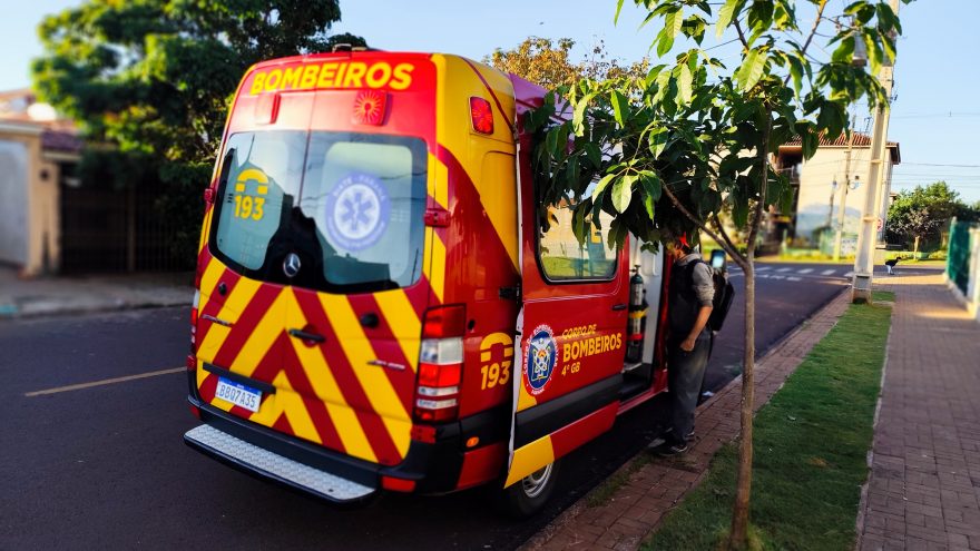 Criança de 11 anos fica ferida após queda em colégio no Riviera, em Cascavel