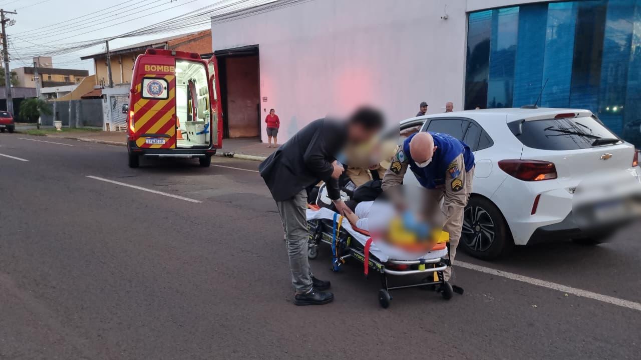 Mulher fica ferida em grave acidente de trânsito no Parque São Paulo