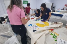 Entre tintas e oração: comunidades de Cascavel mantêm viva a tradição dos tapetes de Corpus Christi
